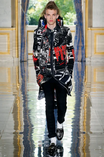 Look 60